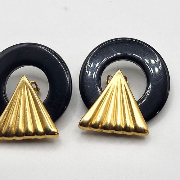 Vintage 80s Art Deco Black Gold Clip On Earrings 1.5in - Picture 1 of 2